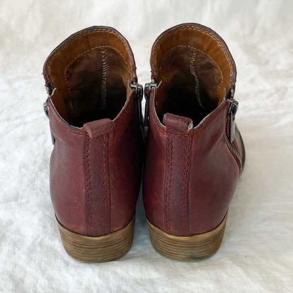 Lucky Brand Basel Leather Booties - Picture 5 of 15